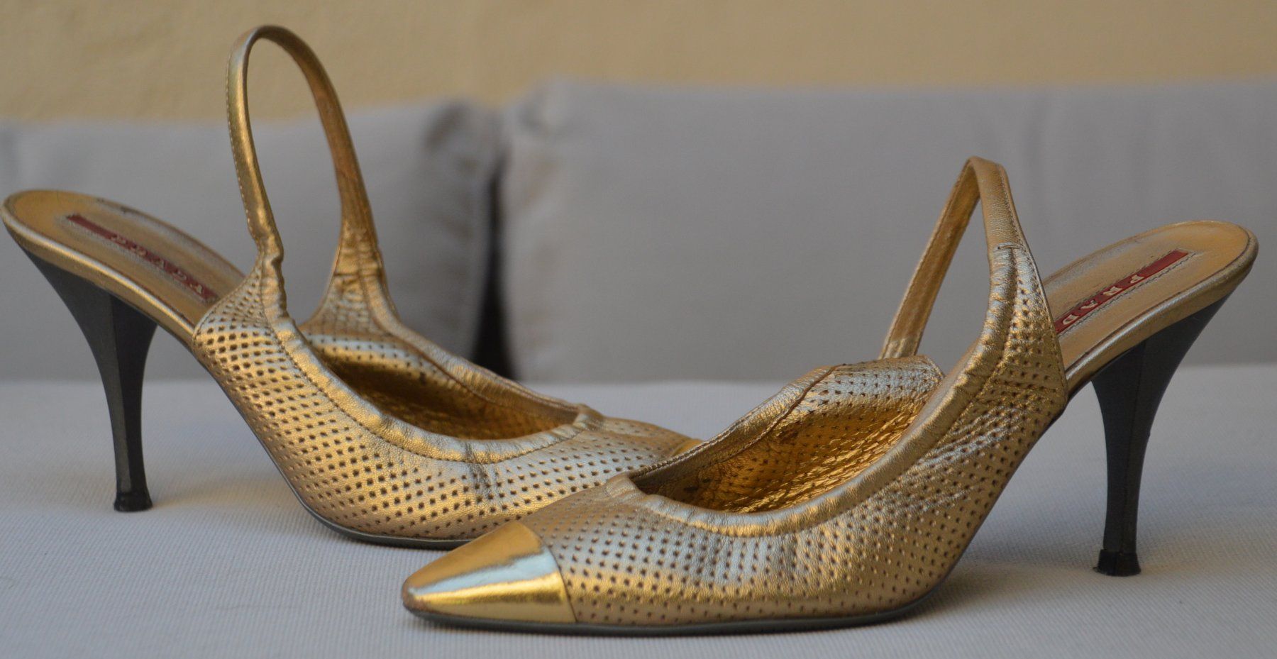 Prada Scarpe da donna: Pumps Prada .36,5 Vintage – Usato da Collonges venduto da arashee 6