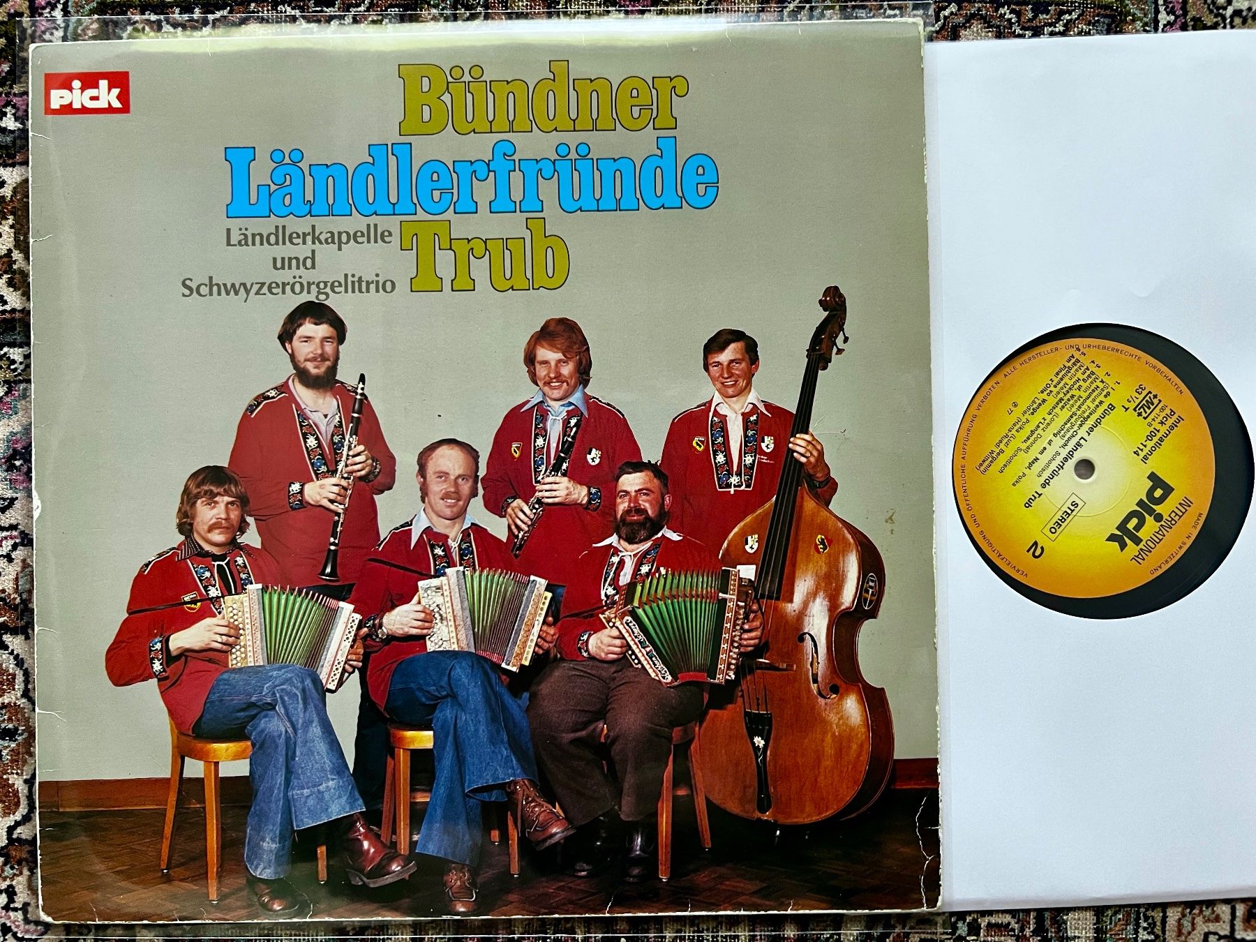 Dischi in vinile: Bündner Ländlerfründe Trub LP GEWASCHEN – Usato da Unterseen venduto da vinylmore