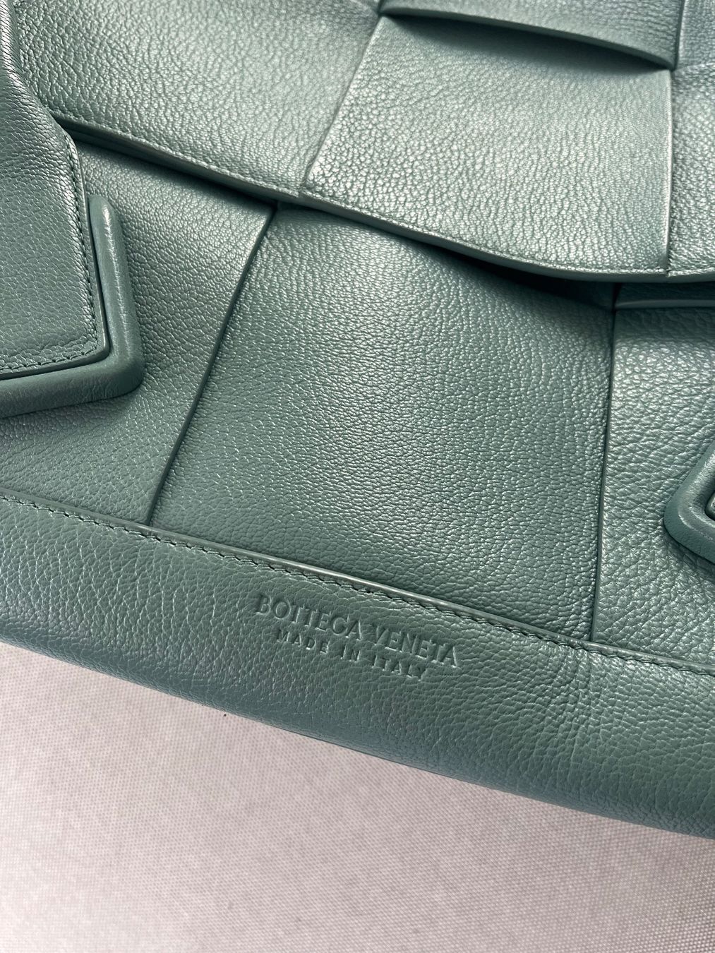 Bottega Veneta Taschen: Bottega Veneta Arco Tasche Medium – Neu (gemäss Beschreibung) aus Bern von chi_l5tm 2