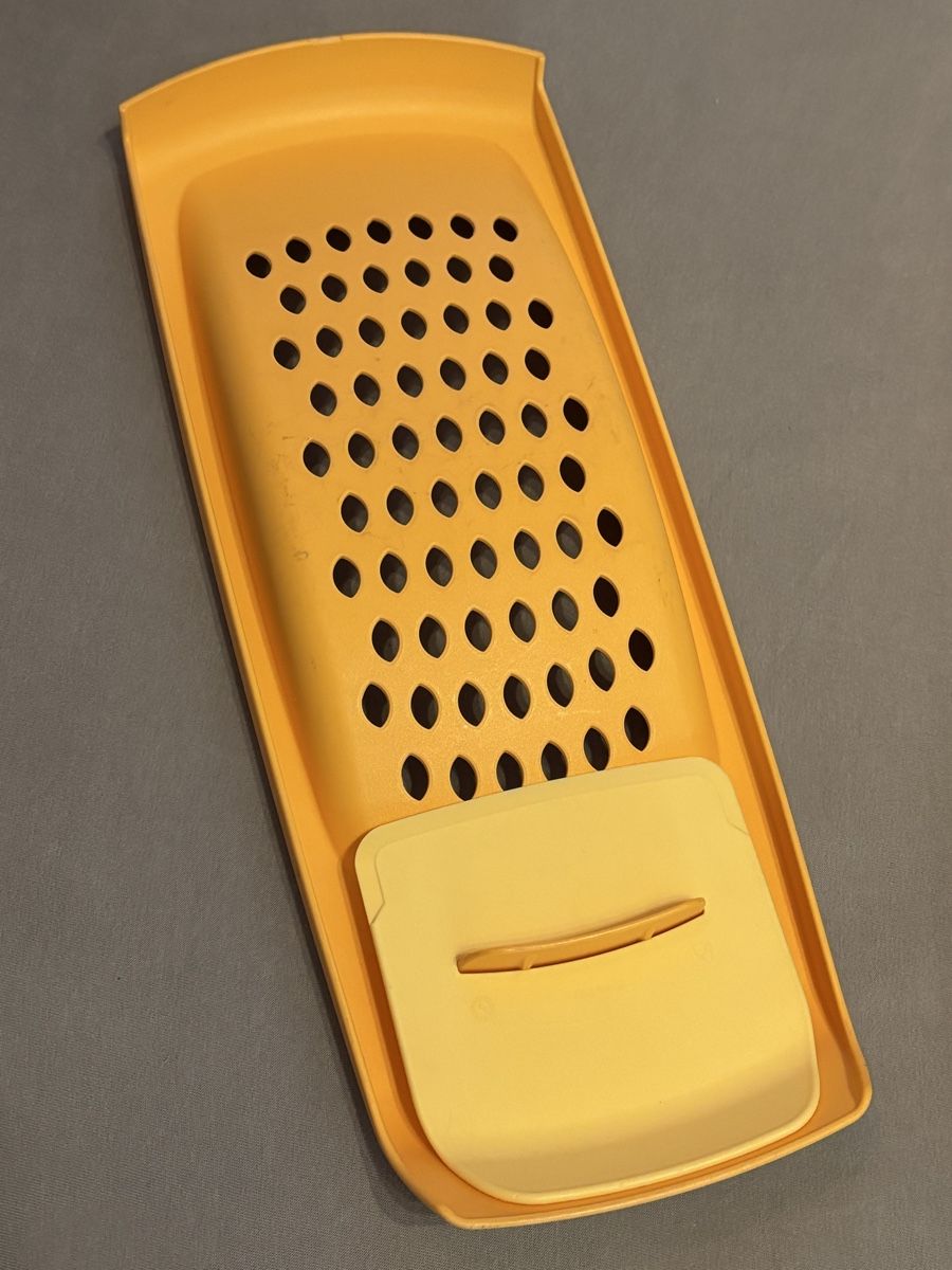 Tupperware Küchengeräte: Spätzlehobel von Tupperware – Gebraucht aus Hombrechtikon von celina.13 2