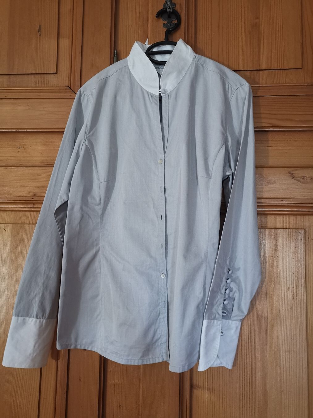 Van Laack Camicette: Van Laack Bluse mit Stehkragen + hübschen Manschetten  – Usato da Uerikon venduto da pink_flamingo