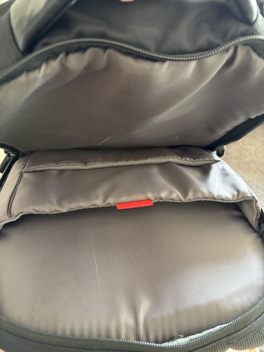 Sacs à dos: Thinkpad backpack – D'occasion à Münchenstein par ArleneLM 2