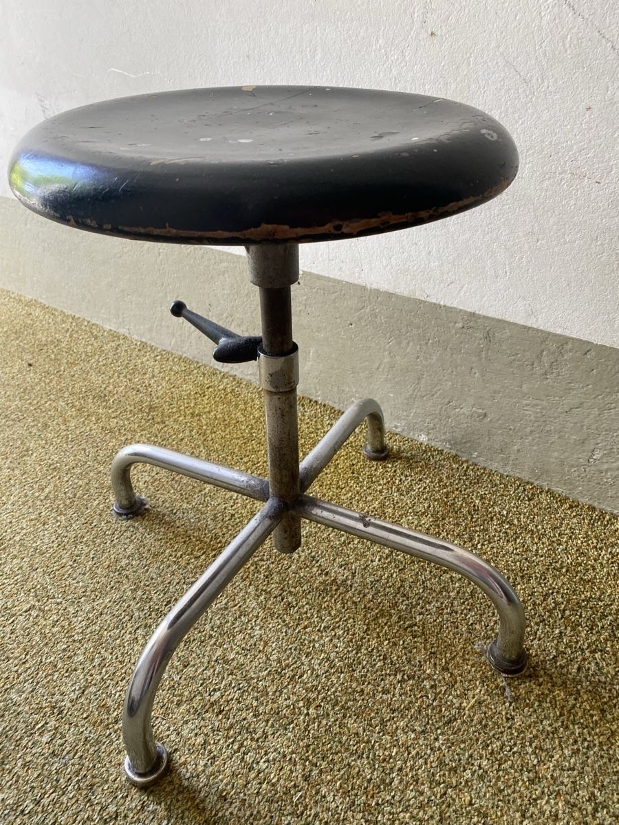 Sgabelli: Alter Hocker – Usato da Winterthur venduto da Platypuss