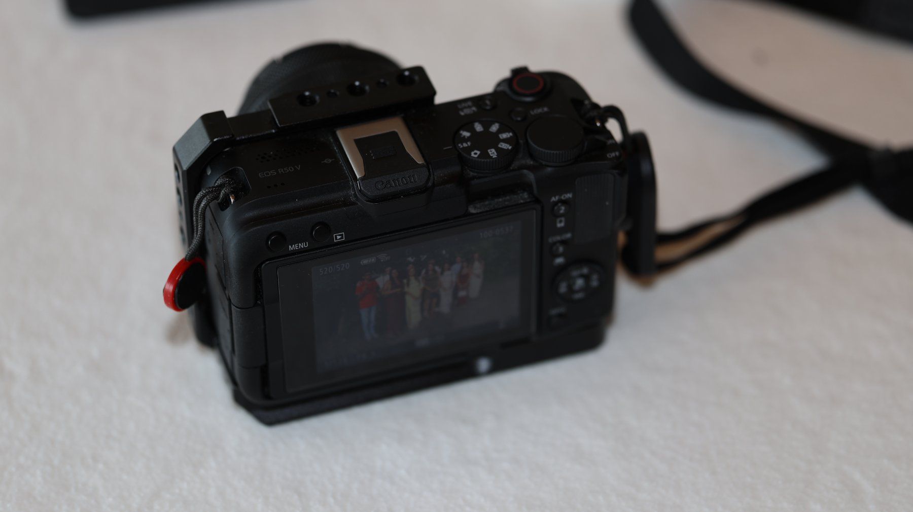 Canon Appareil photo: Canon EOS R50V mit RF 18-45 und div. Zubeör, neuwertig, top! – Neuf (Voir description) à Etzgen par Wettingen 2