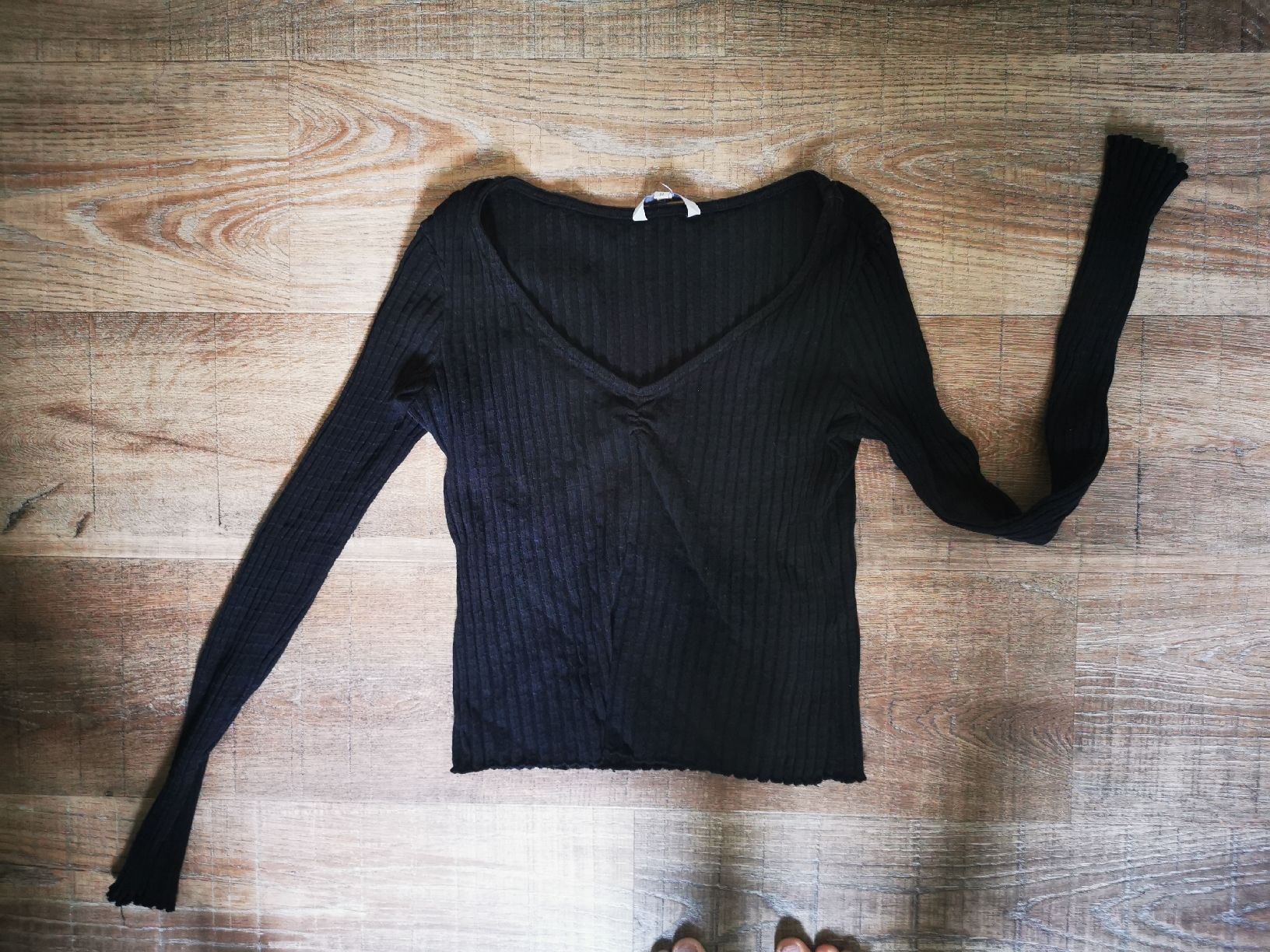 H&M Maglioni & Felpe: Damen Pullover schwarz Grösse M guter Zustand – Usato da Balsthal venduto da Leila_Luna