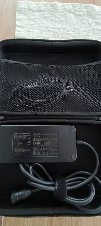 Akkus & Batterien: Akkuladegerät SBC-C04 – Gebraucht aus Engelberg von uportmann60 1