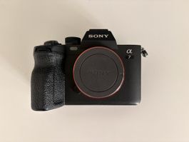 Sony A7M4 / Alpha 7iv - Body only (Battery included)