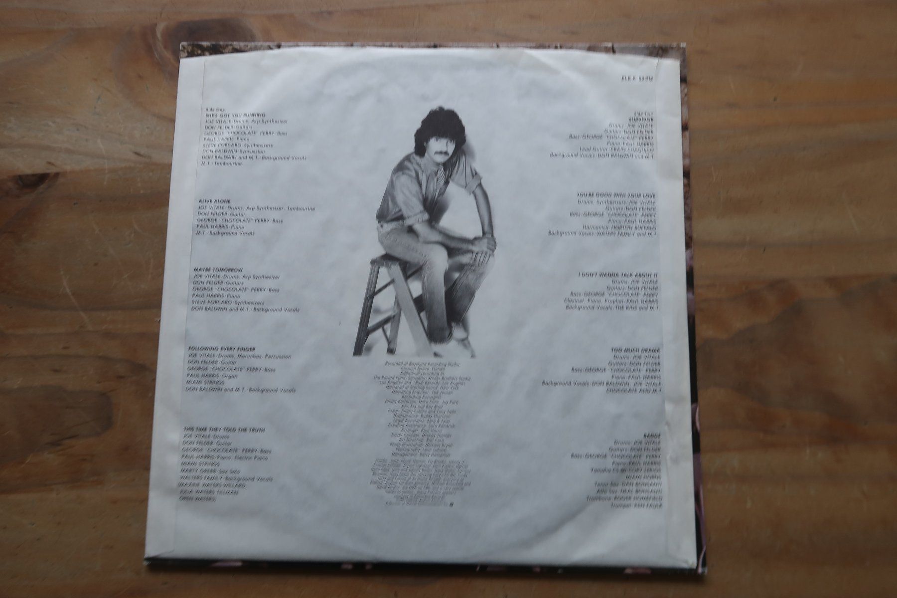 Dischi in vinile: MICKEY THOMAS - ALIVE ALONE - EX- STARTSHIP AOR - VINYL LP – Usato da Basel venduto da Patiscat 4