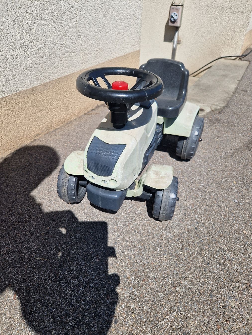 Fahrzeuge für Kinder: Tretauto Kinder Traktor mit Lenkrad und Sitz – Gebraucht aus Mörigen von Clio111 4