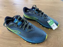 Kinder Turnschuhe / Laufschuhe, Gr. 38