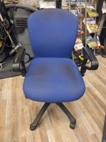 Bürostuhl blau, dreh-, höhen- und neigungsverstelbar