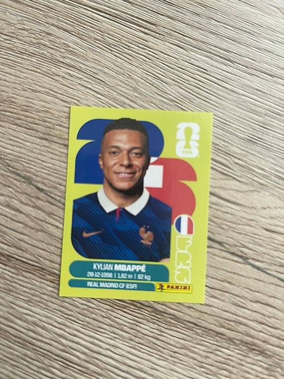 Carte collezionabili: (Panini)FIFA World Cup 2026 Kylian Mbappe – Usato da Emmenbrücke venduto da FMVL