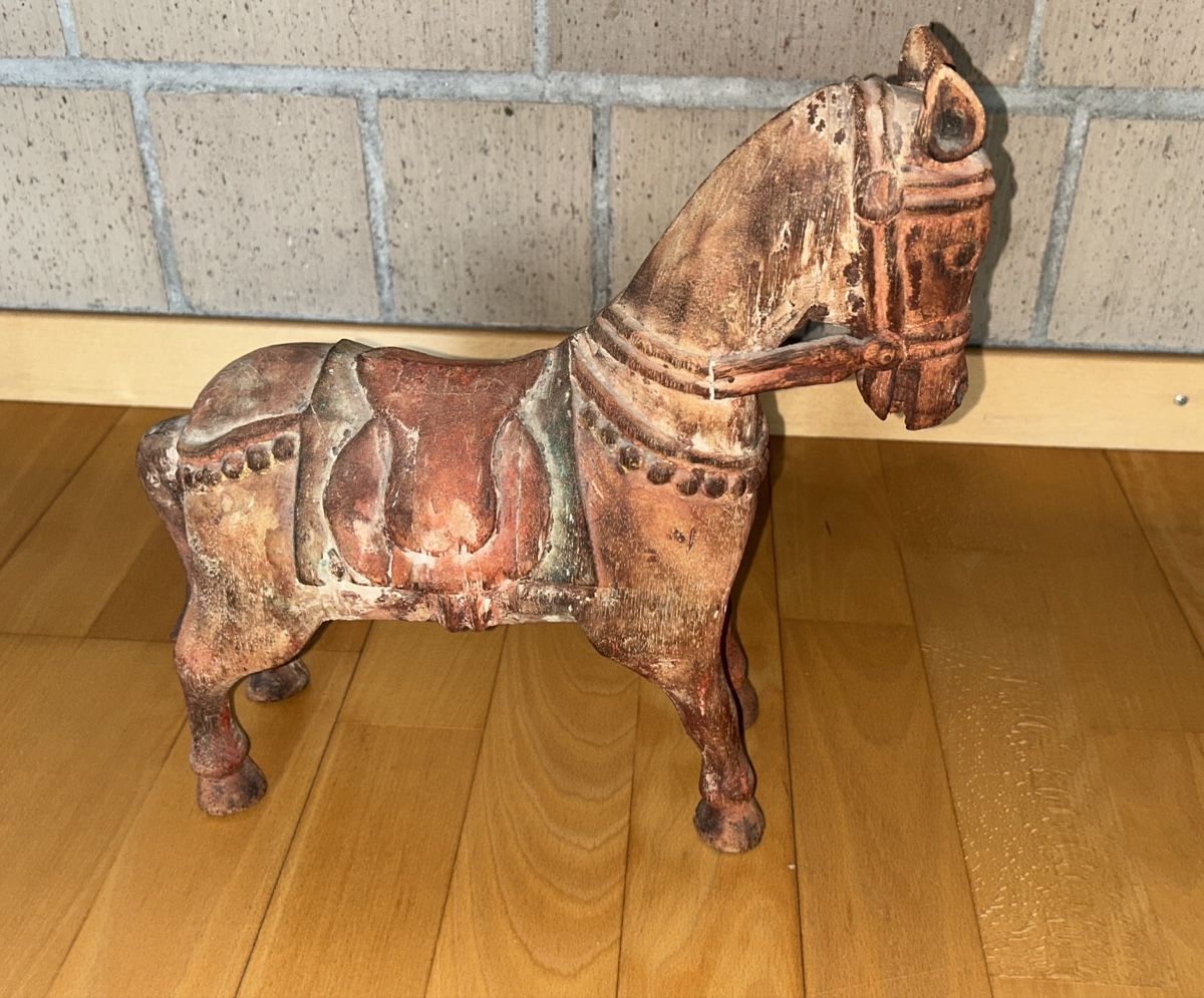 Statuette: Antikes Holzpferd, handgeschnitzt – Usato da Wetzikon ZH venduto da Sesina91 2
