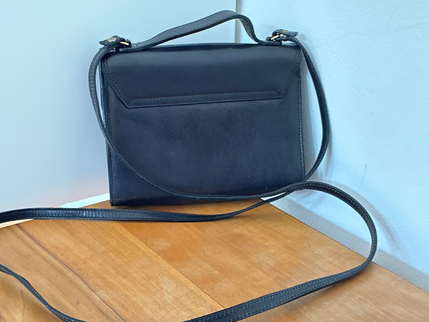 Aigner Borse da donna: Kleine Handtasche von Aigner – Usato da Davos Platz venduto da nanigl 1