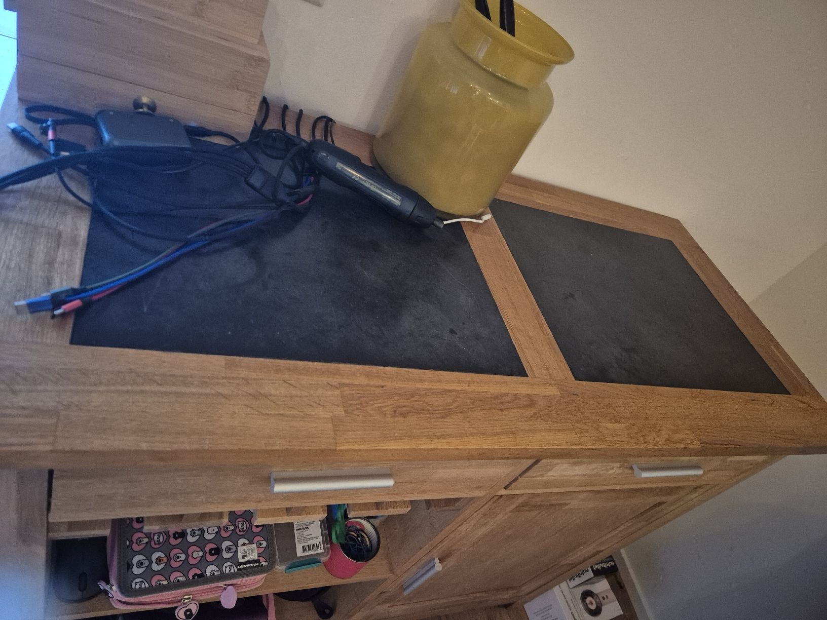 Armadi: Barschrank – Usato da Wolhusen venduto da bryman 2