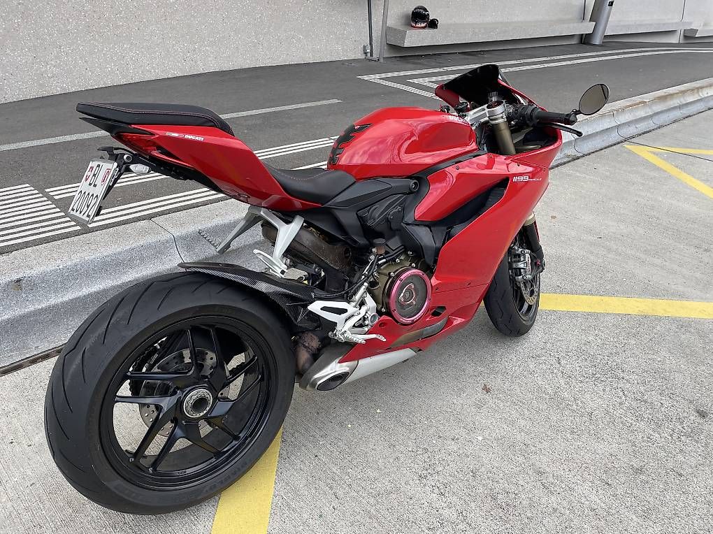 Ducati Strada: Ducati Panigale 1199 JG 2015 – Usato da Tecknau venduto da edsah 1