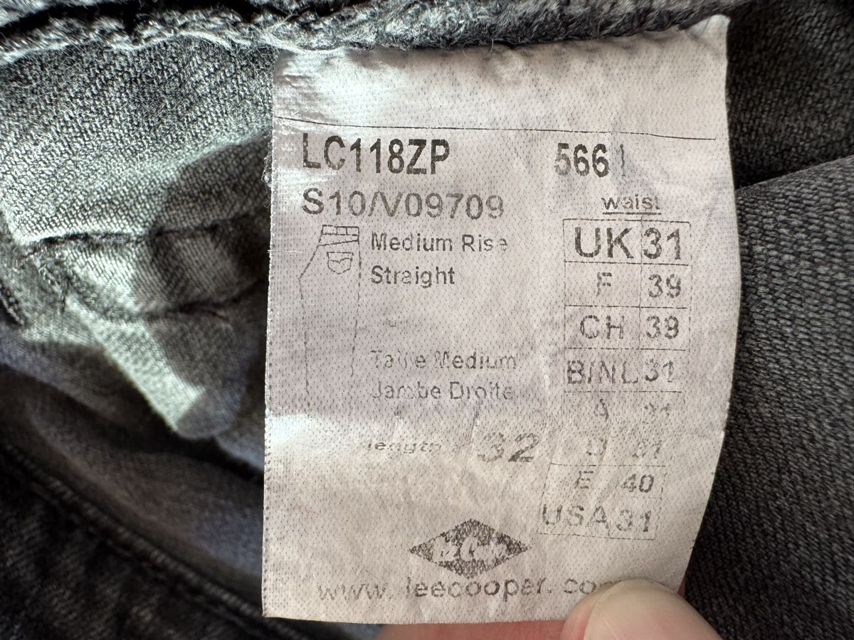 Lee Jeans: Lee Cooper Jeans 566 W31 – Usato da Felben Wellhausen venduto da Greuter 3