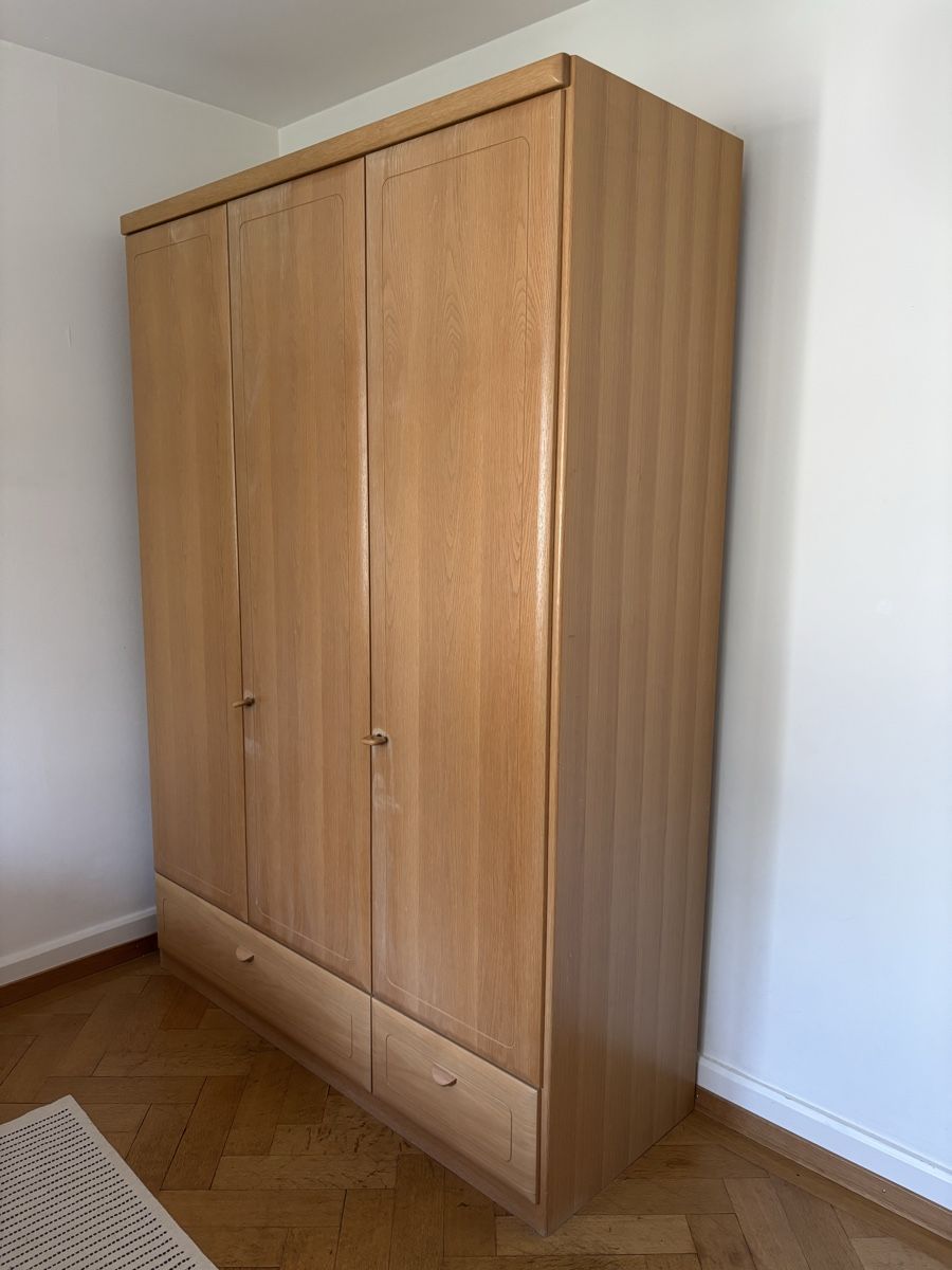 Armoires: Schrank – D'occasion à Bern par leamaselli