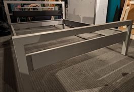 Bett Metall mit Kunstleder Kopfteil