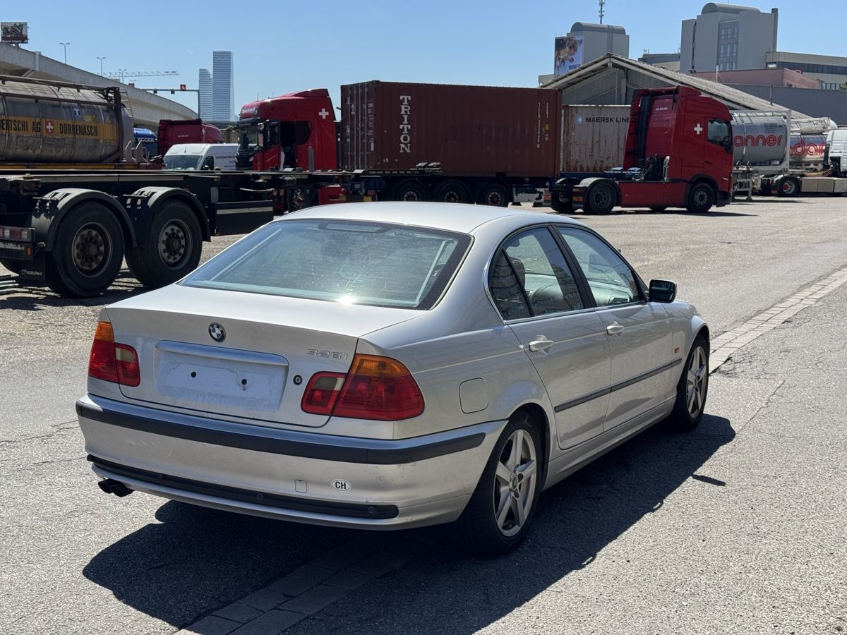 BMW Automobili: Bmw e46 328i – Usato da Bärschwil venduto da BestCars_handel24 1