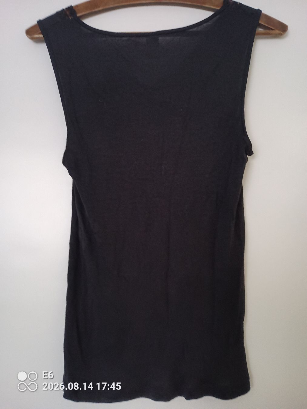 Tops: Schwarzes Top mit Spitze – Gebraucht aus Zürich von Mitzi6 1