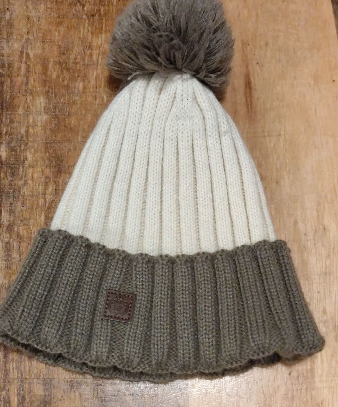 Copricapi, berretti & cappellini: Bonnet d'hiver avec pompon - Taille unique – Nuovo (secondo la descrizione) da Neuchâtel venduto da pie_8t6p