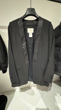 Sublime veste noire Pierre Balmain quasi neuve