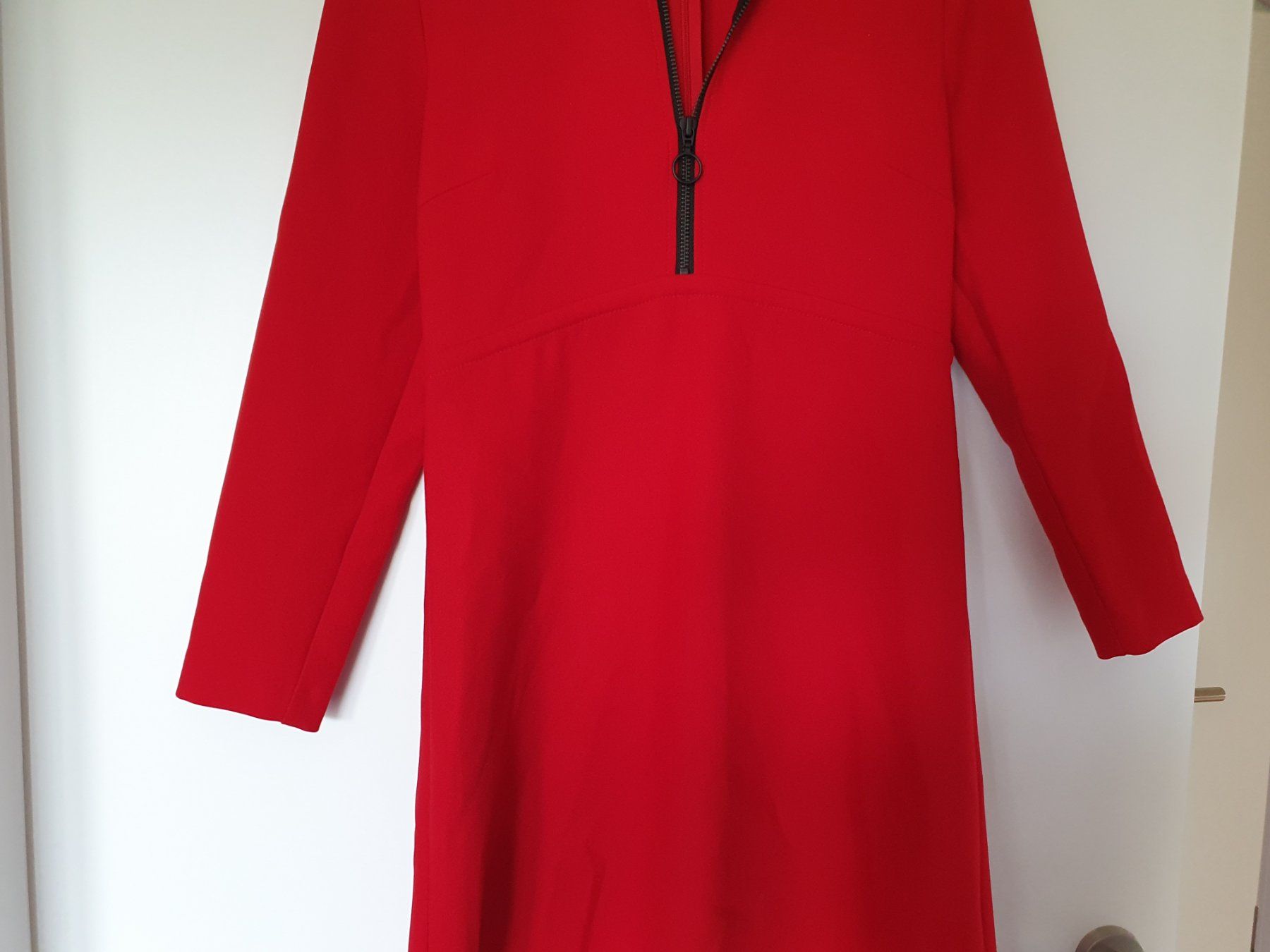 Hallhuber Vestiti: Hallhuber Kleid Gr. 36, rot – Nuovo (secondo la descrizione) da Heinrichswil venduto da sabi2809 4