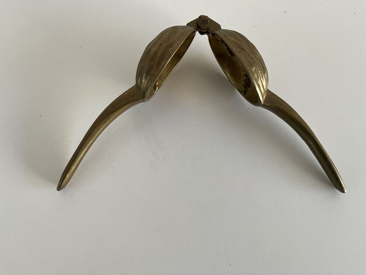Elettrodomestici da cucina: Vintage Nussknacker aus Messing  – Usato da Wetzikon ZH venduto da seli03 4
