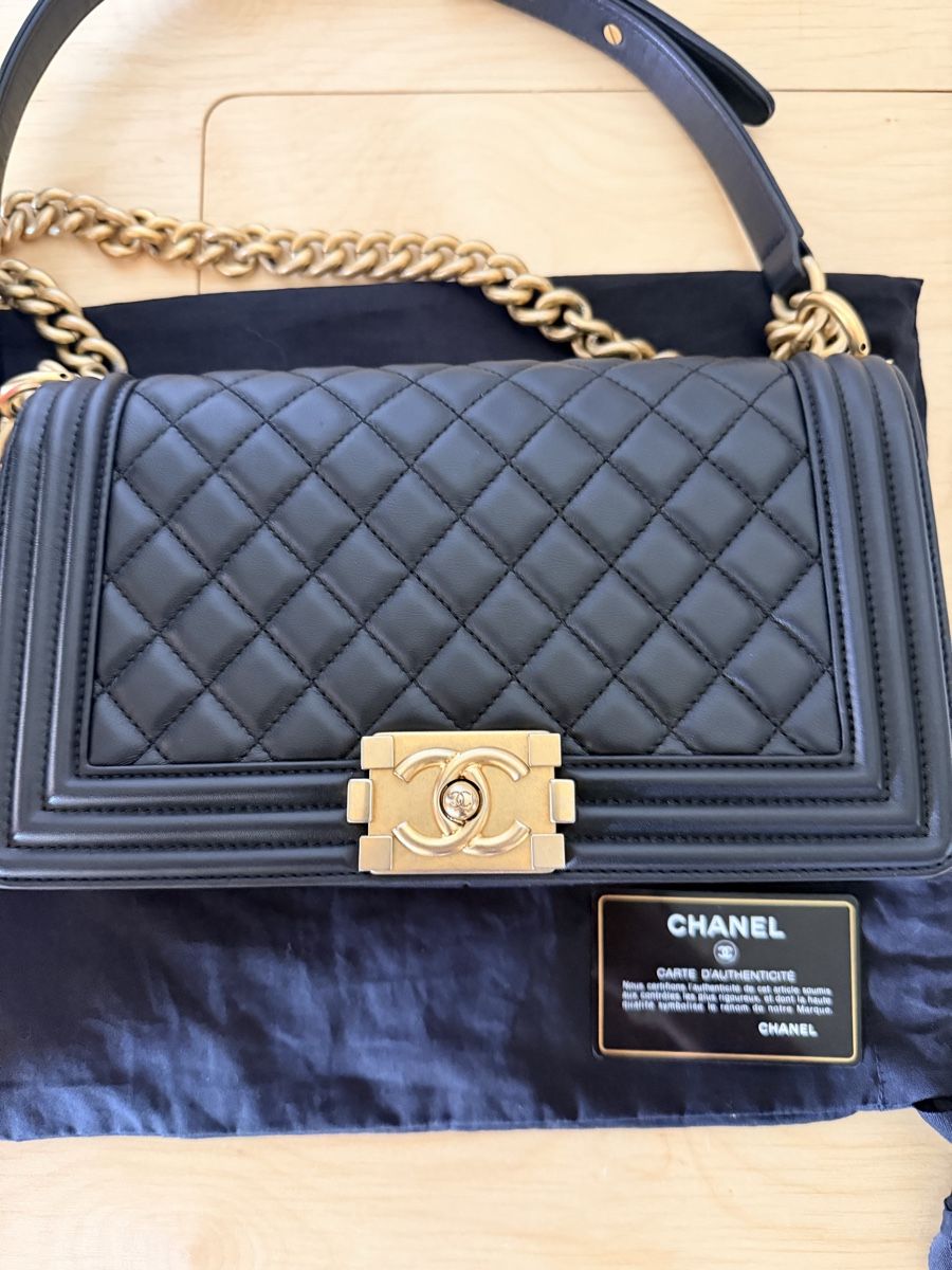 Chanel Sacs femmes: Chanel Boy Bag Medium  schwarzes Kaviarleder – D'occasion à Biberen par Miamo_xx 6