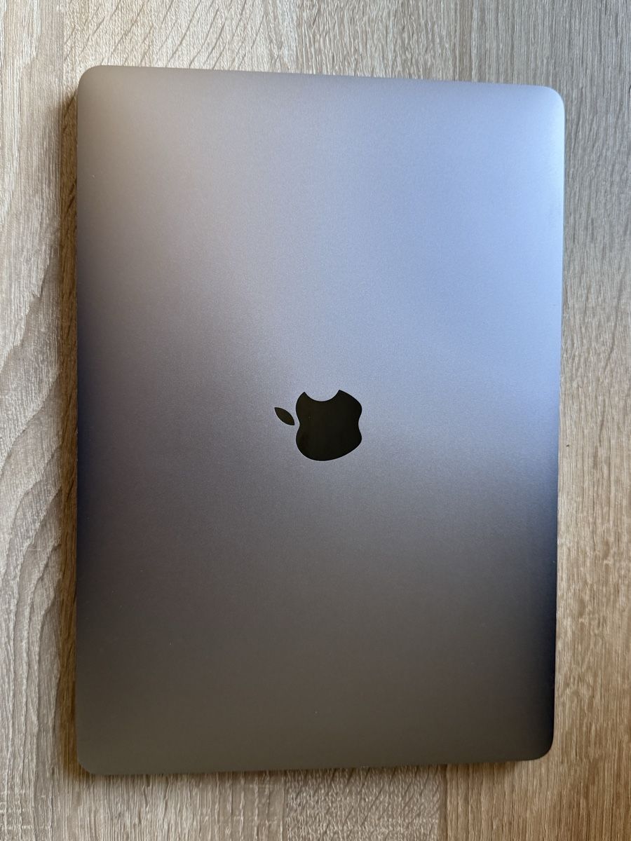 Apple Notebooks: MacBook Pro 13-inch 2018 Intel Core i5 16GB RAM – Gebraucht aus Eiken von Scrumhalf 1