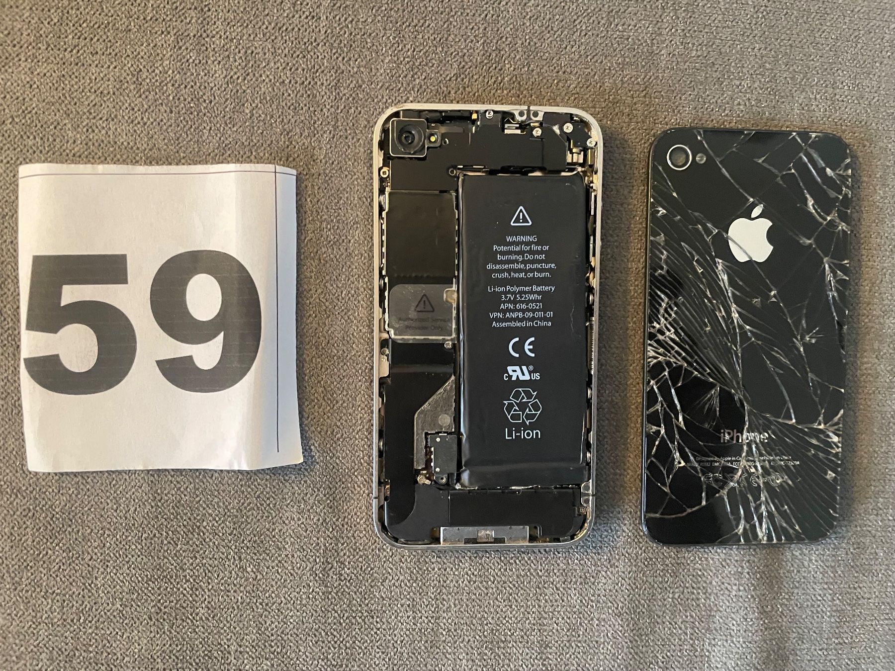 Apple Telefoni cellulari / Smartphones: Apple IPhone 4 A1332  - Pour pièces ou restauration – Difettoso da Denges venduto da Ricautomotive 1