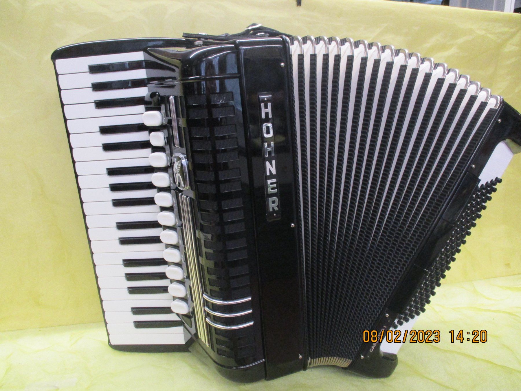 Strumenti musicali: Akkordeon Hohner Cassotto I – Usato da Jegenstorf venduto da Oktavio 3