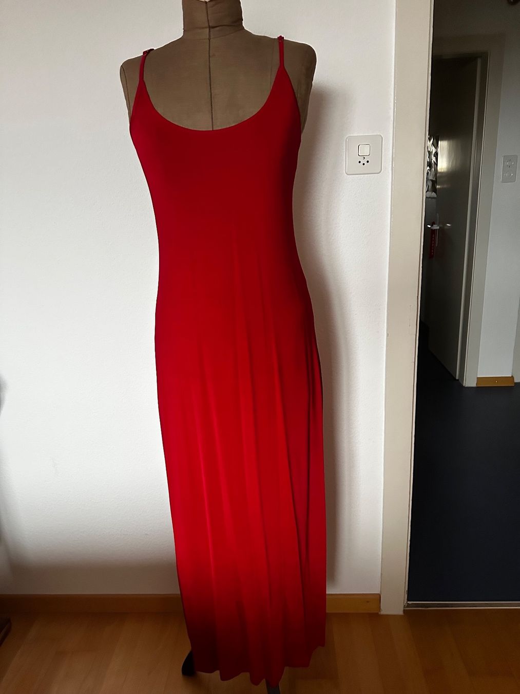Kleider: Maxikleid mit Schal von Turnover – Gebraucht aus Niederteufen von nana65 1