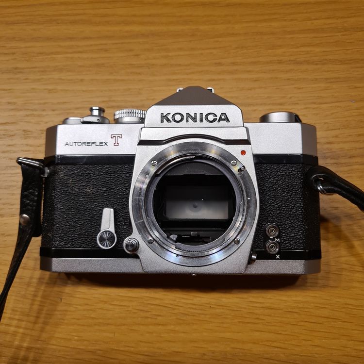 Konica Autoreflex T Body 8