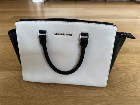 Michael Kors Handtasche Schwarz/Weiss Sehr gepflegt Grösse M