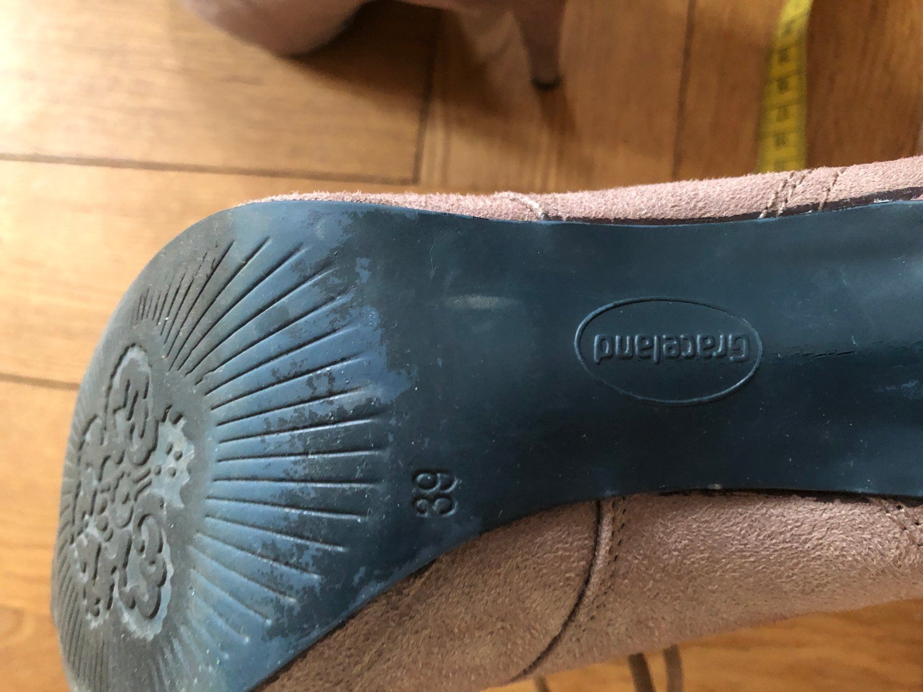 Graceland Damenschuhe: High Heels velvet, Beige, Gr. 39 – Gebraucht aus Basel von Blumi_13 3
