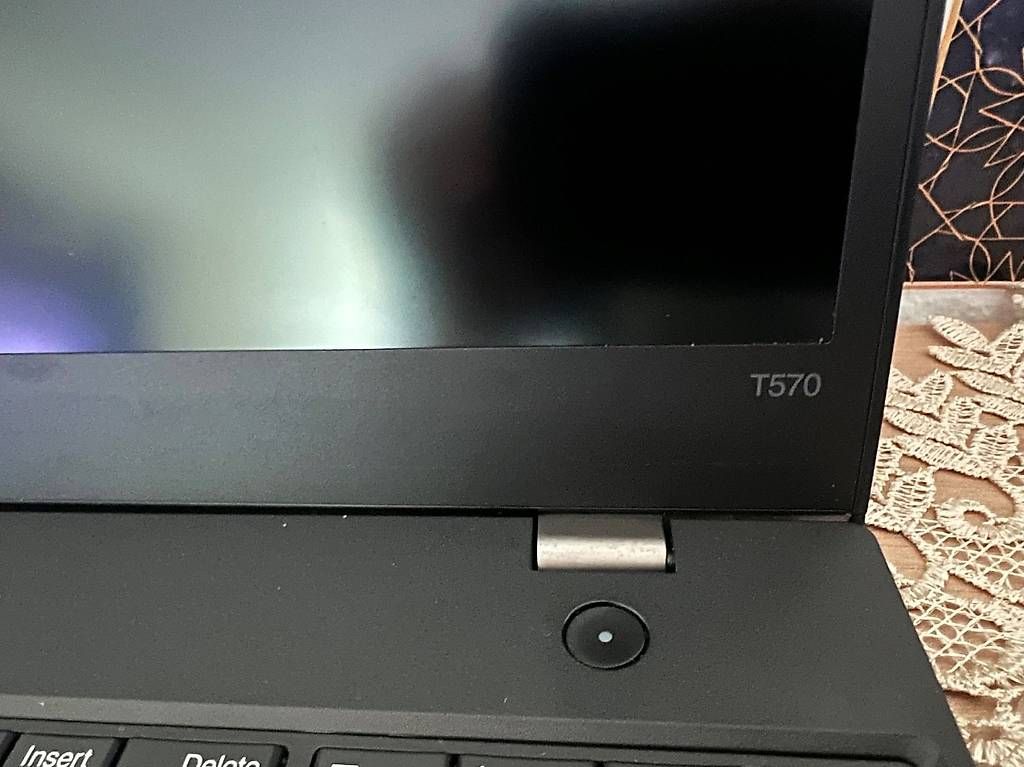 Lenovo Notebook: Laptop Lenovo ThinkPad T570 – Usato da Les Vieux-Prés venduto da Harfang91 3