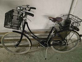 Damenfahrrad schwarz mit Korb Top Zustand!
