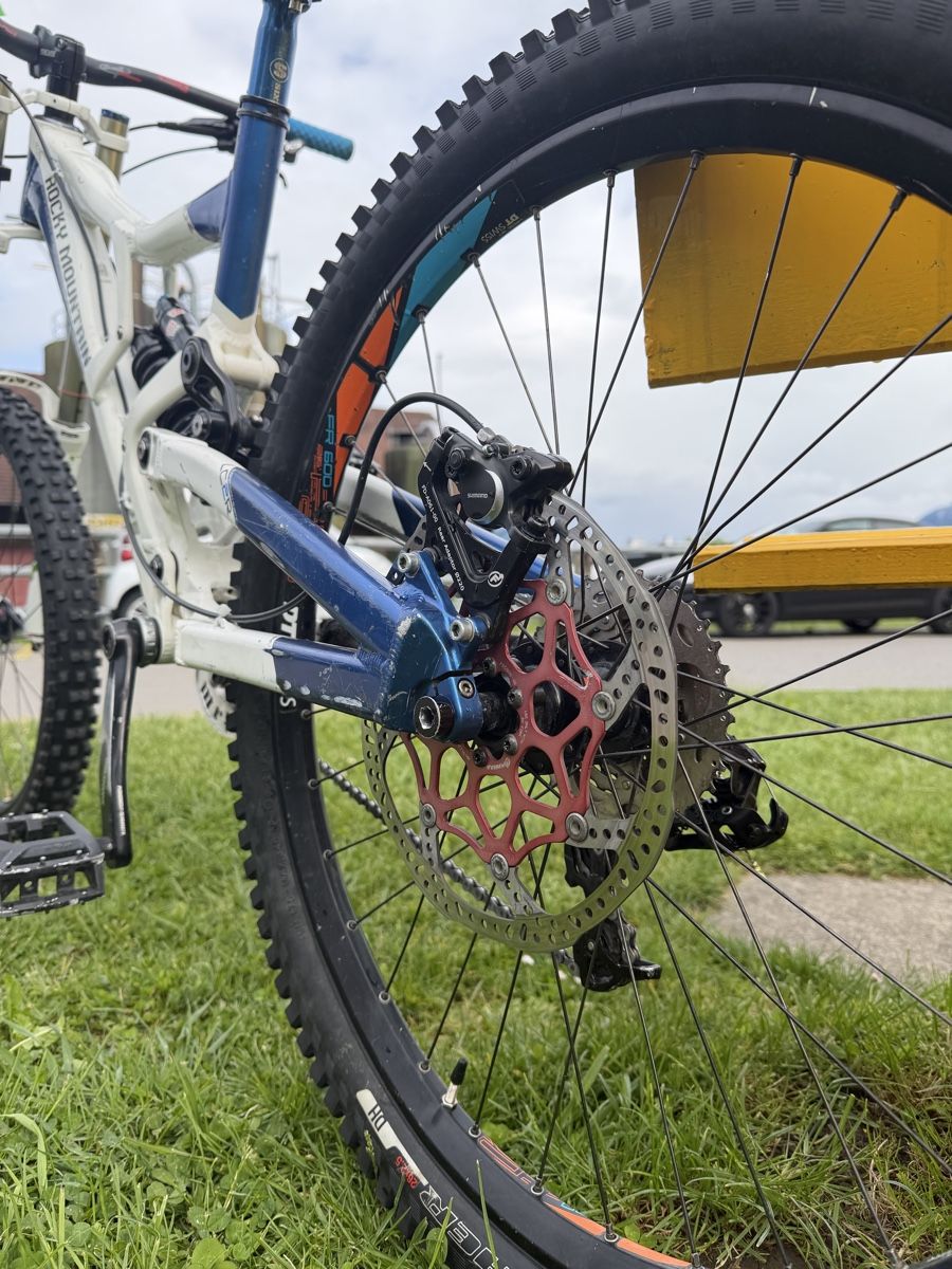 Rocky Mountain Bicycles Velos: Rocky Mountain Downhill Bike – Boxxer – DH / Freeride MTB 🔥 – Gebraucht aus Uznach von rac_n5fx 2