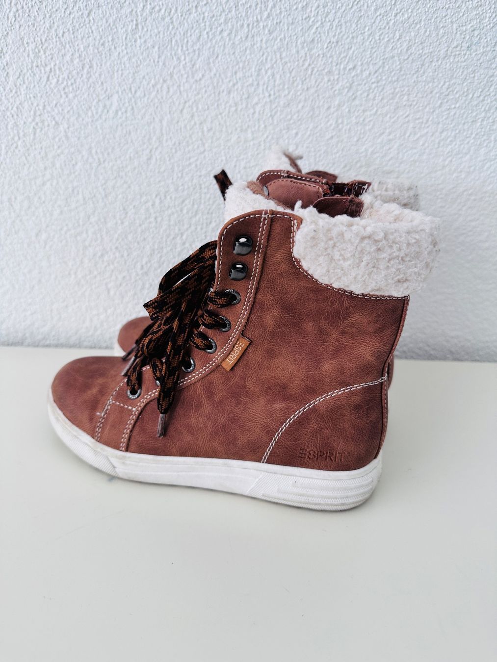 Esprit Schuhe für Mädchen: # GIRL - Winterboots Gr. 32 - ESPRIT # – Gebraucht aus Bolligen von secondhand-with-love 2