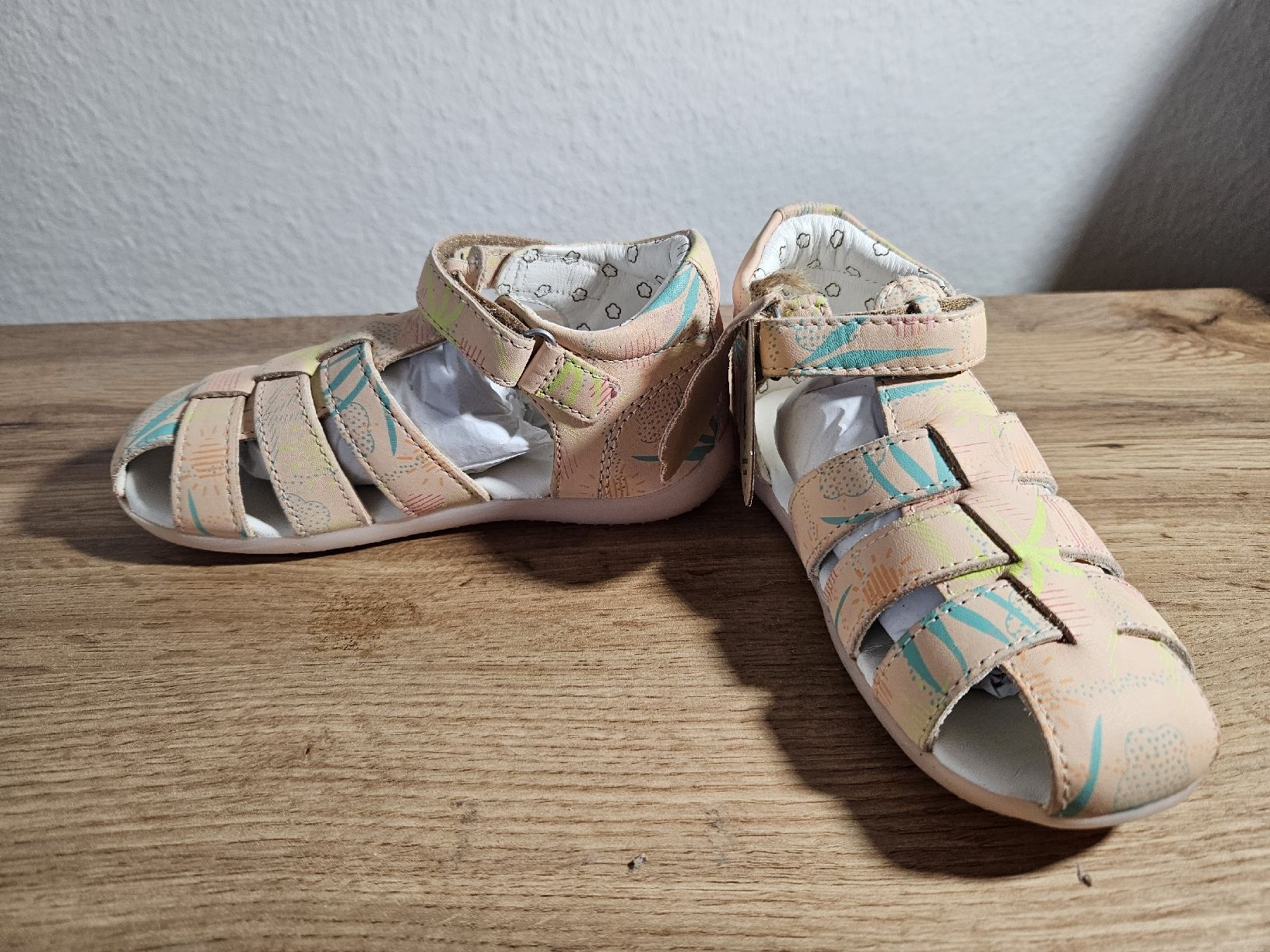 Kickers Scarpe per ragazzi: Kickers sandals leder 27 NEU – Nuovo e nell'imballaggio originale da Bonstetten venduto da testimo1124