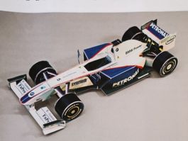 Formel 1 Rennauto Papierbausatz - Bastelspass für Gross &...