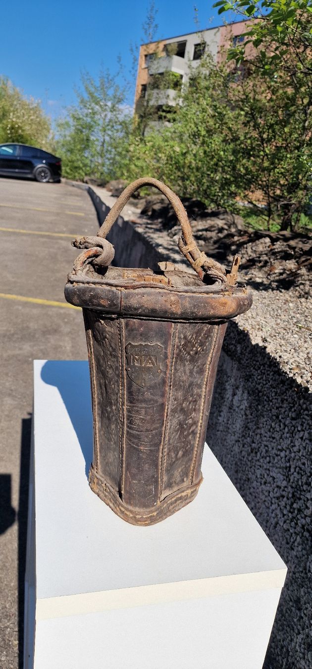Altro per la casa: Antiker Leder-Eimer, Unikat 1767? – Usato da Pfäffikon SZ venduto da Brocki-21 3
