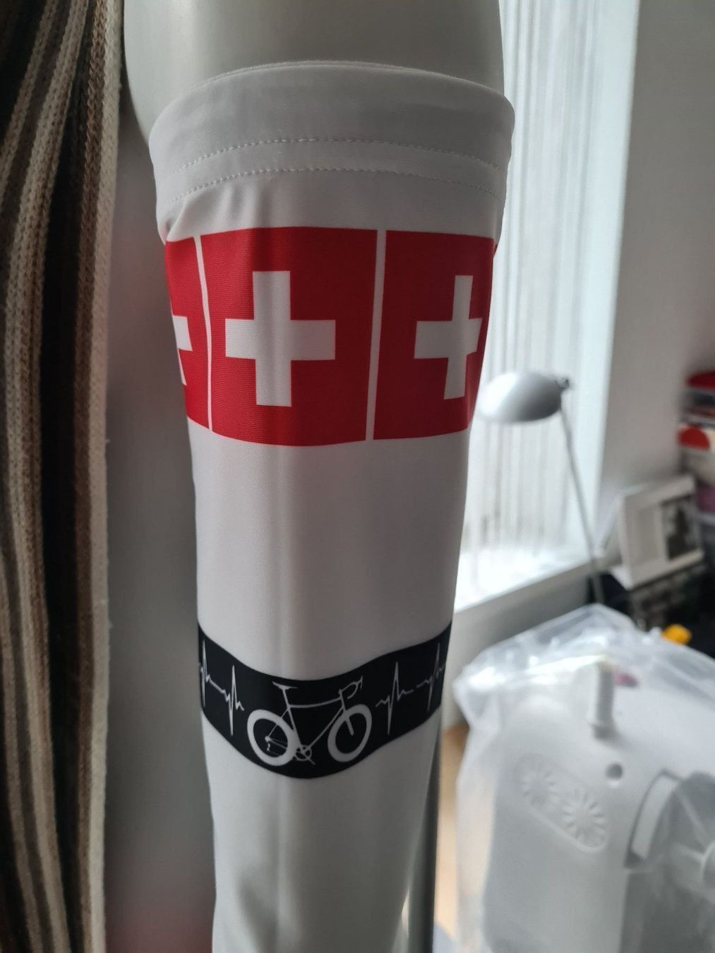 Leibchen & Hosen: Ärmlinge CH (Gr. XXL) – Neu und originalverpackt aus Oberglatt ZH von Pacos2000 2