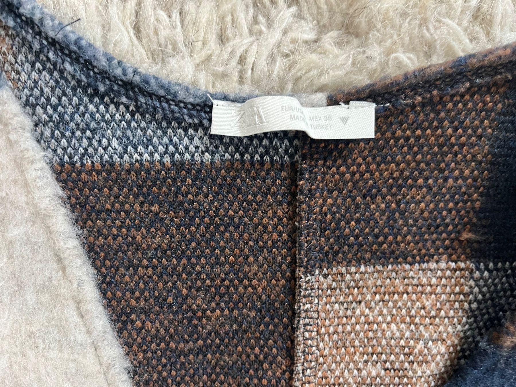 Zara Maglioni & Felpe: Pullover ZARA – Usato da Utzenstorf venduto da Ismaele 2