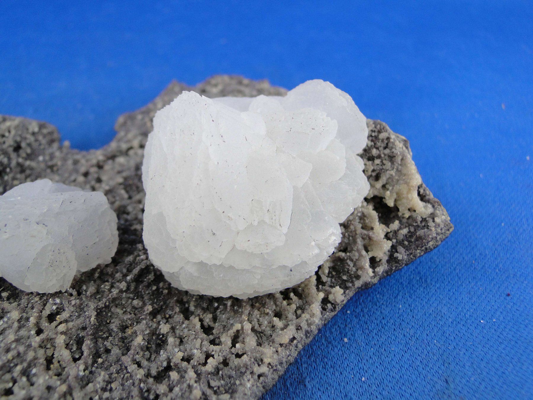 Minerali & Pietre curative: Calcit auf Siderit – Usato da Schinznach Bad venduto da Demerald 6
