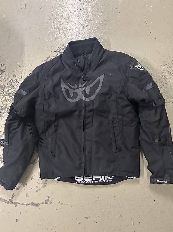 Lotti di vestiti: **NEUE MOTTORAD KLEIDUNG** – Nuovo e nell'imballaggio originale da Rorschacherberg venduto da sem_jkl7 1