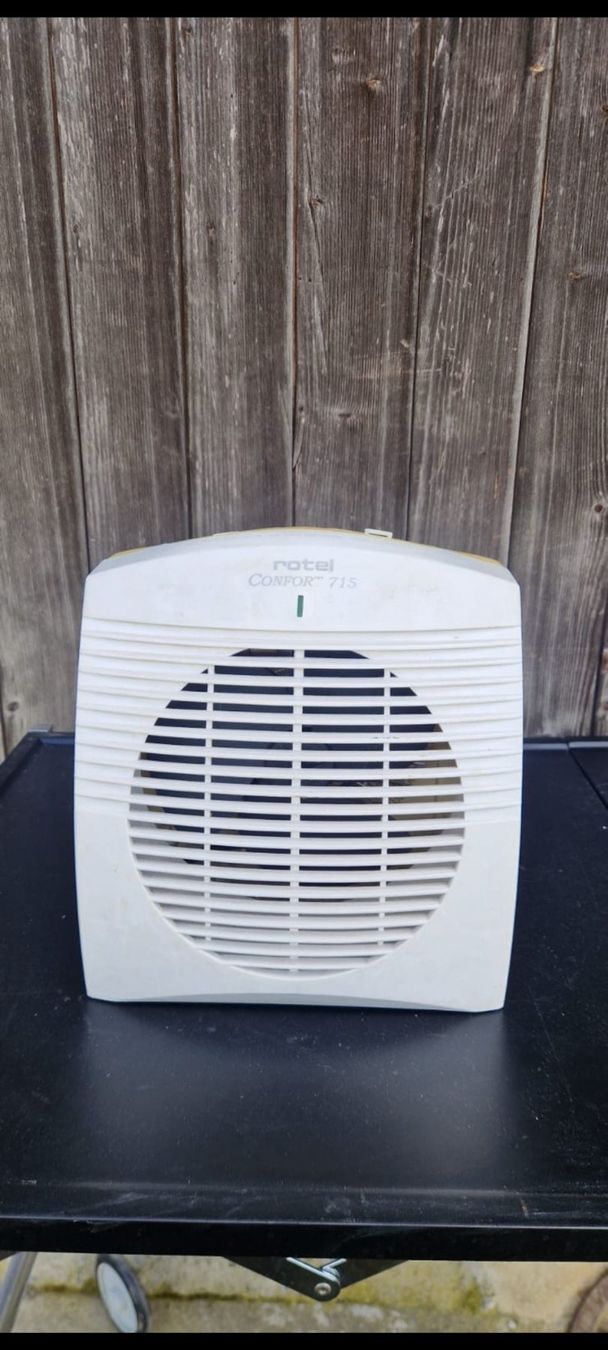 Rotel Radiatori: Rotel Heizlüfter Comfort 715 – Usato da Niederlenz venduto da DaveDasWahnsinn
