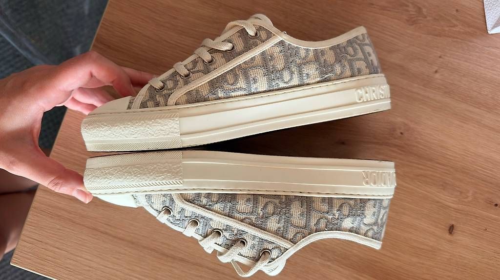 Chaussures femmes: Sneakers WalknDior – D'occasion à Saillon par Amandinemr 4